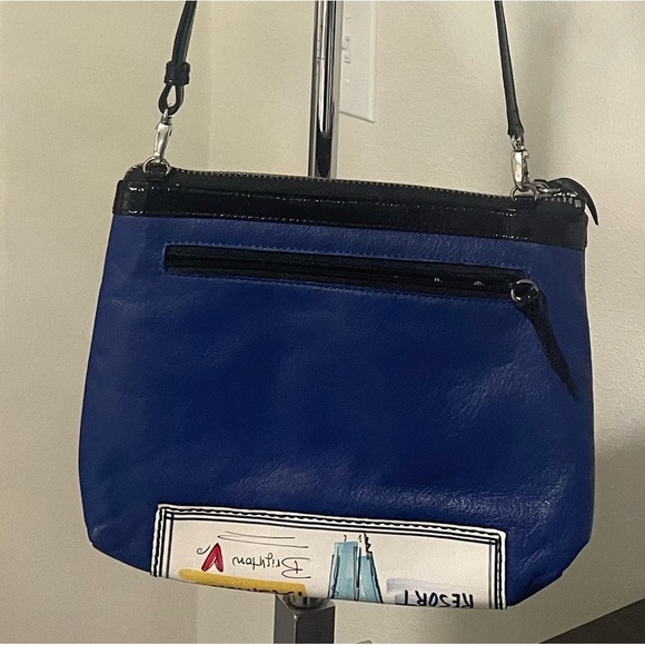 🍂 Brighton paparazzi Patent Leather Crossbody Blue and White - Picture 8 of 9